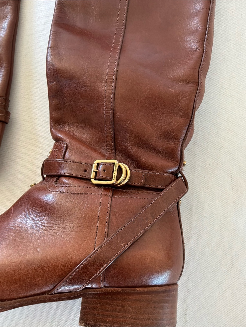 Tory Burch Brown Leather Riding Boots Gold Logo Medallion Size 8.5 M Brazil - Picture 6 of 13